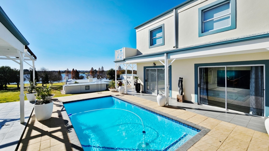 4 Bedroom Property for Sale in Bishops Bay Free State